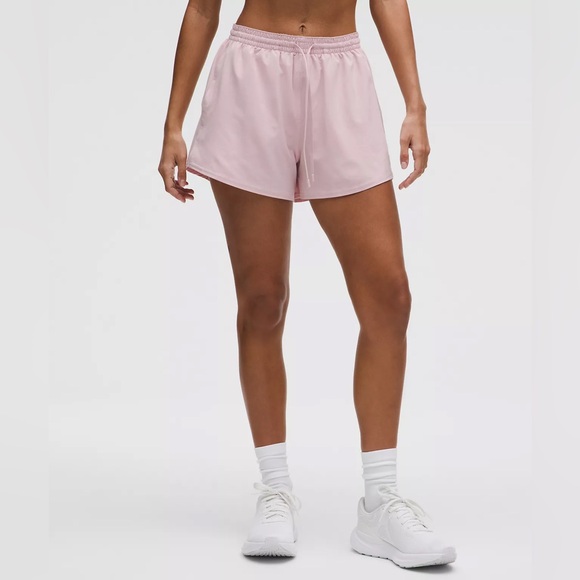 Pace Rival High-Rise Short 3" Size 8 NWT - Picture 1 of 4